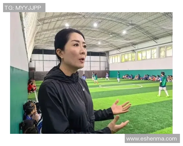 从球场到教练席足球明星的华丽转身与执教之路
